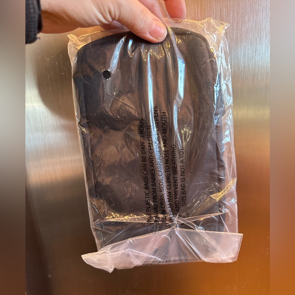 NWT Heys Travel Passport wallet & Cover Black - Picture 7 of 7